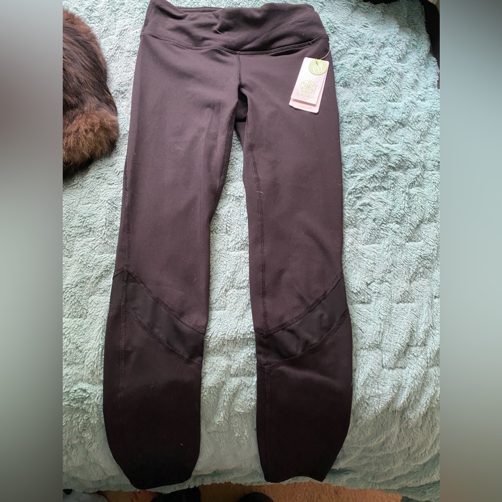 NWT black leggings with mesh